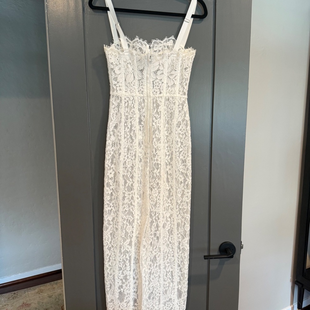 Helsa Lace Column Dress - Picture 5 of 7